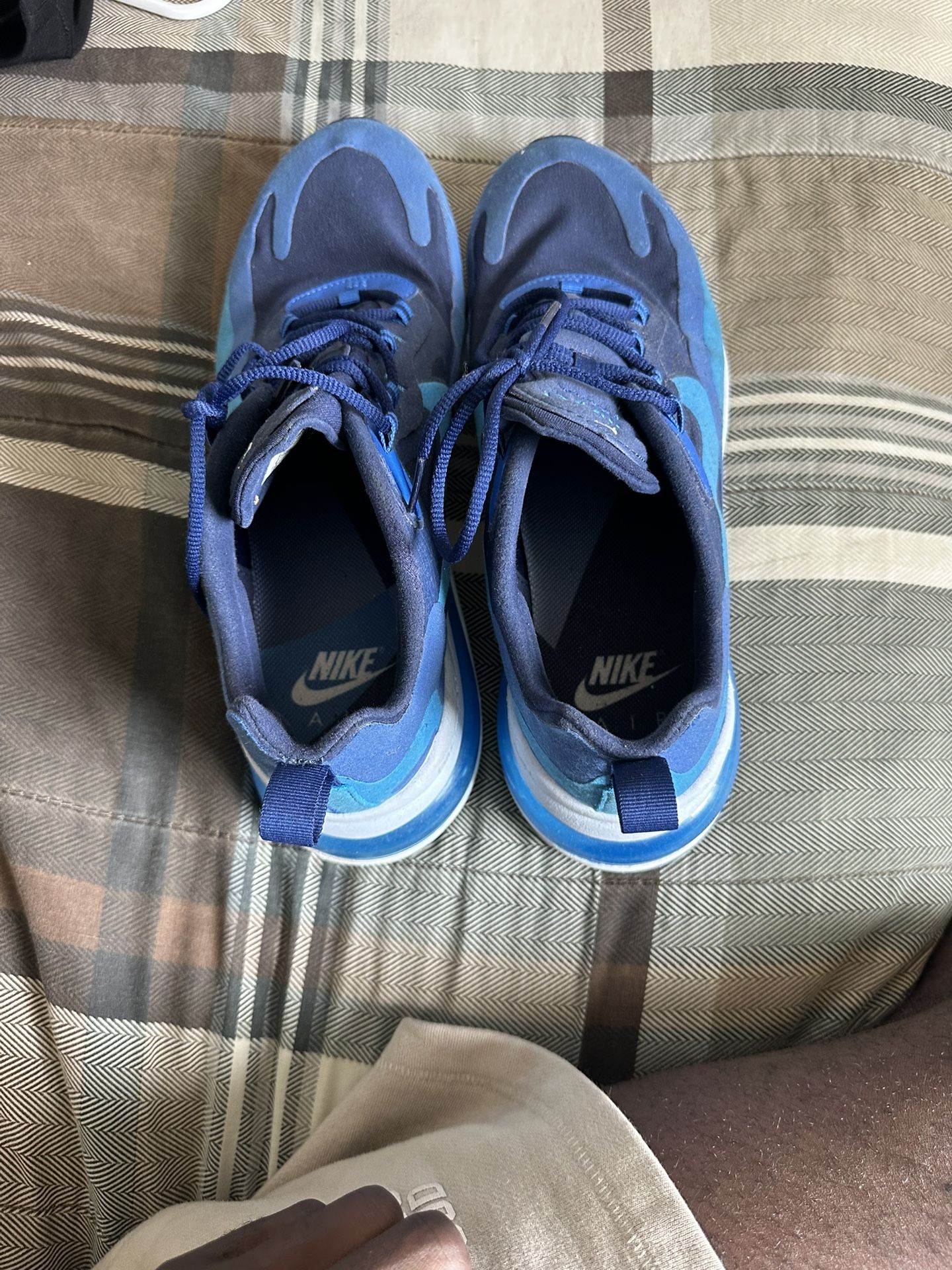 Nike Reacts70
