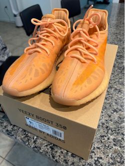 Yeezy Boost 350 V2