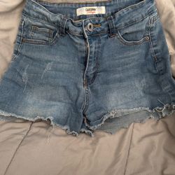 Jean Shorts / Light Blue / Size 3