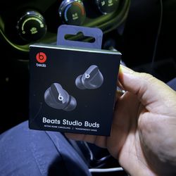 Apple Beats Studio Buds Black New