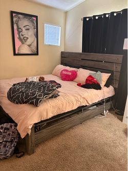 Bedroom set