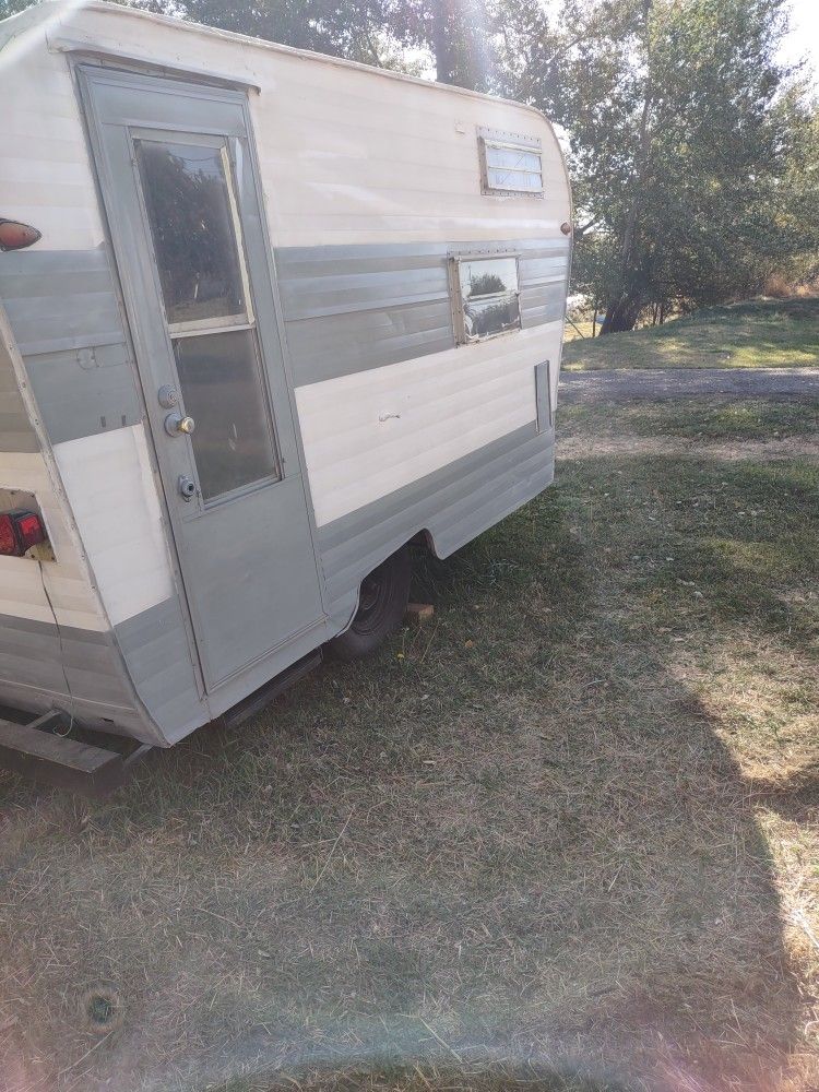18 Ft Travel Trailer for Sale in Portland, OR OfferUp