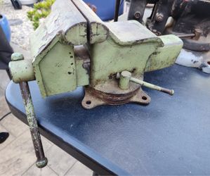 Vintage Swivel Base Bench Vise