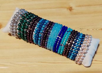 BEADED ADJUSTABLE BRACELET SETS ($15 EACH SET )