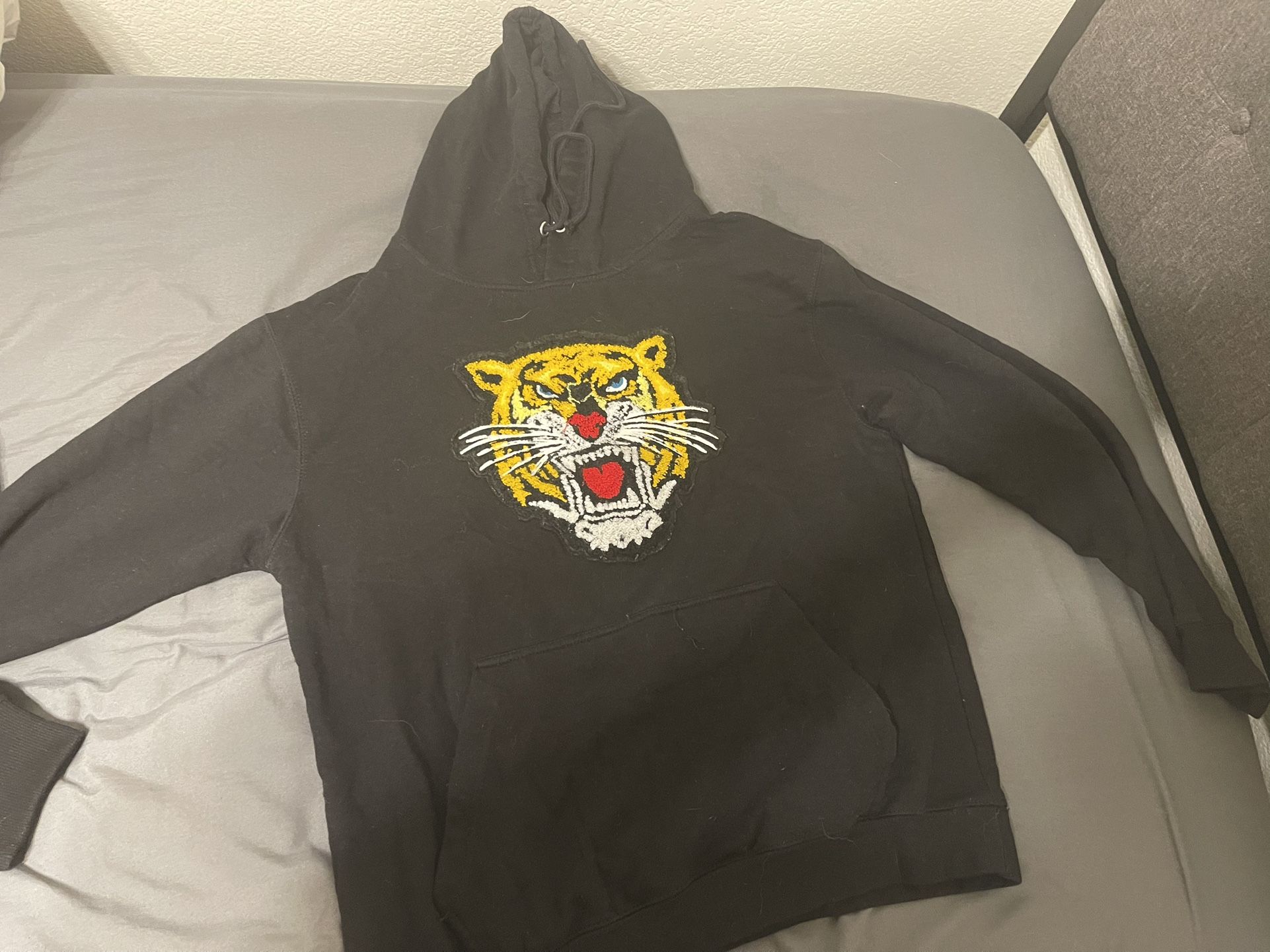 Eighty eight hoodie with tiger