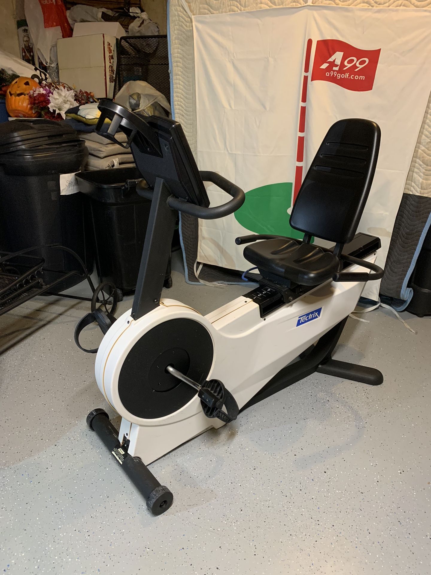 Tectrix Bike Max Recumbent Bike