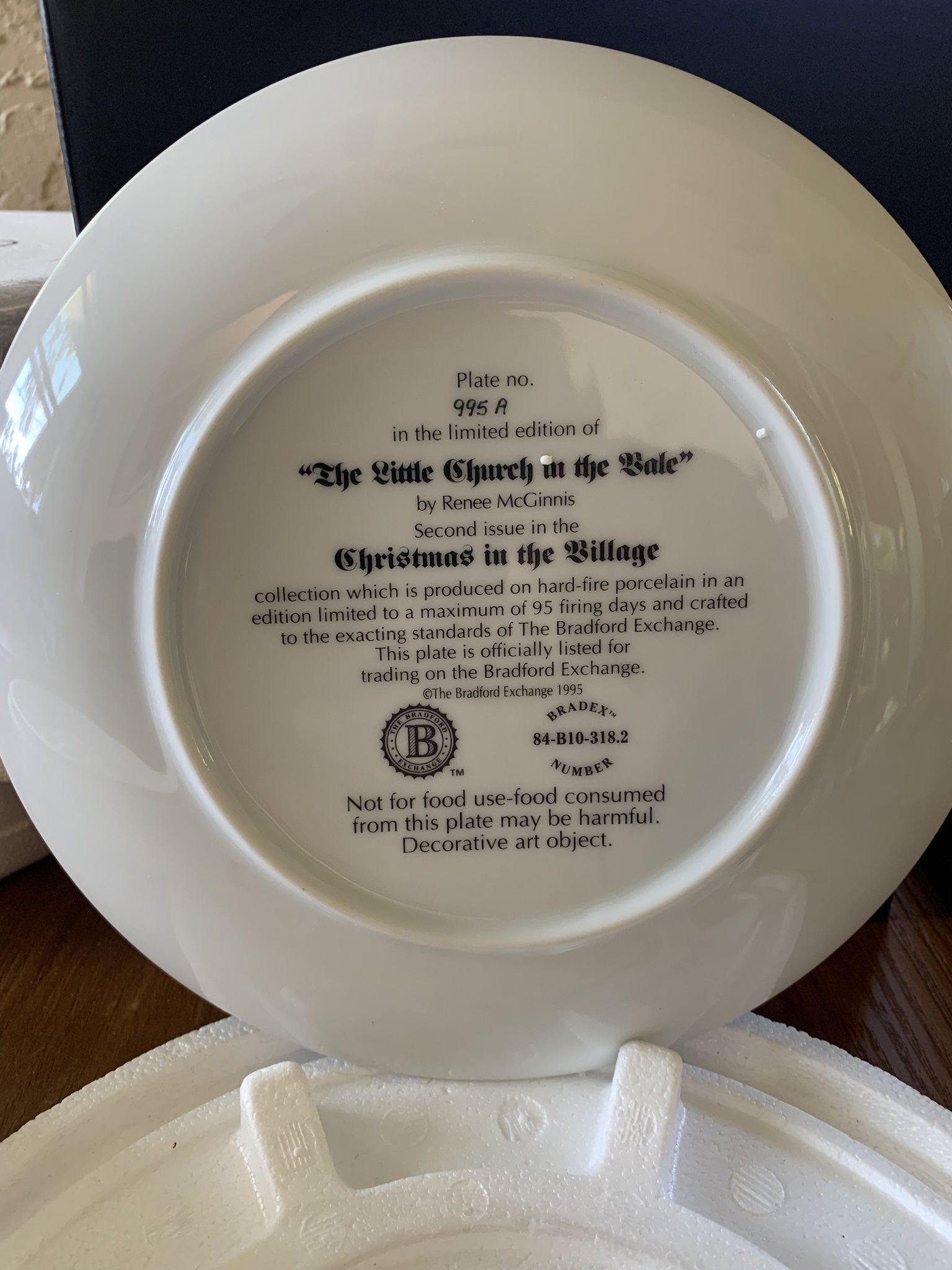 Bradfor Exchange Collecter 4 Plate Set Christmas 96 Mint