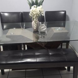 Dinning table