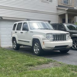2010 Jeep Liberty Part Out 