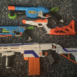 Set Of nerf Guns