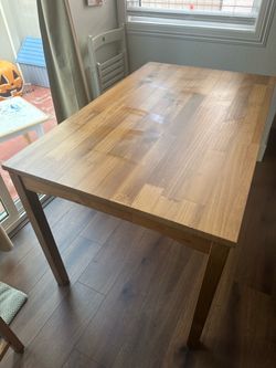 Dinning Table
