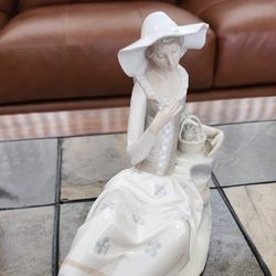 NAO By Lladró Porcelain Figurine - Lady Resting