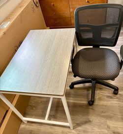 Desk & Office Chair