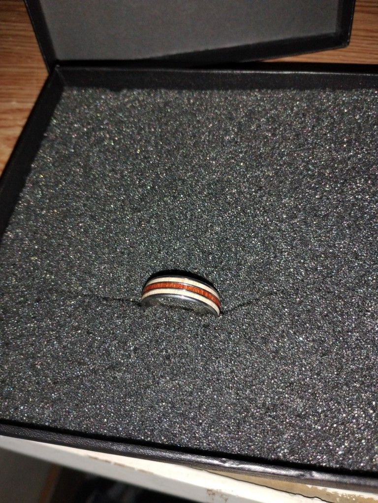 New Men Ring