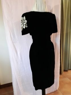 Evening dress - Size 4 - black velvet V neck back with bead & sequin appliqued sleeves