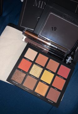 Makeup bundle