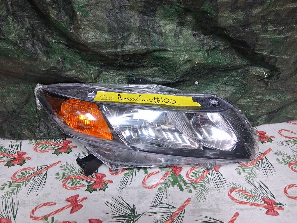 2012 Honda Civic Right Headlight