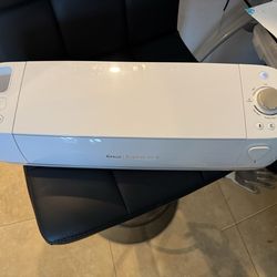 Cricut Explore Air 2 beige with white