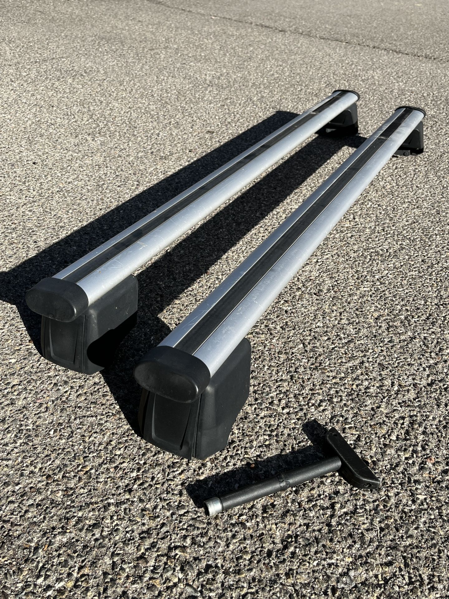 Audi Q5 Crossbars 2009-2019 - Authentic OEM