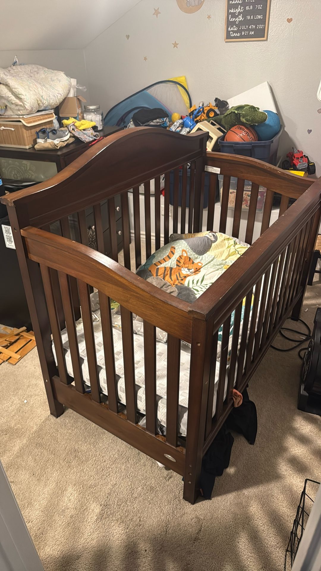 Baby crib