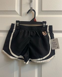 Brand new Girls black & white active shorts size 6