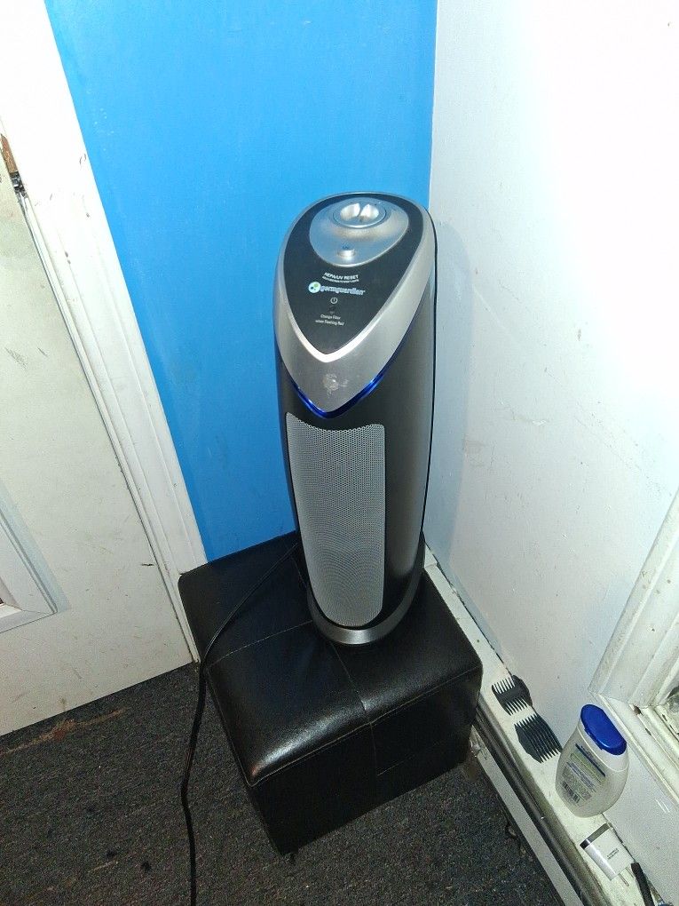 GERMGUARDIAN AIR PURIFIER