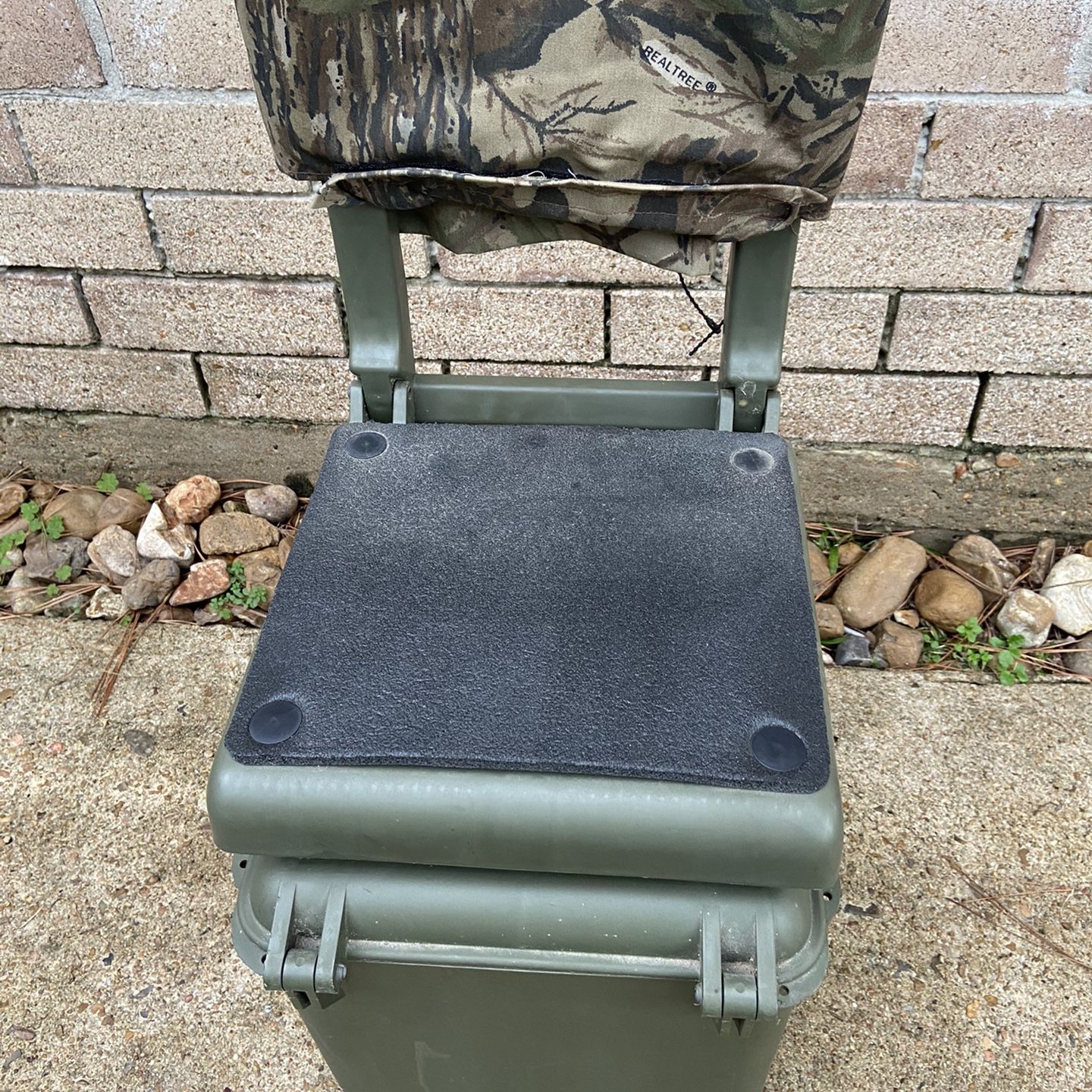 Hunting Sport Seat With Insulated Cooler
