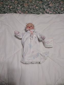Vintage Madame Alexander Doll Little Huggums