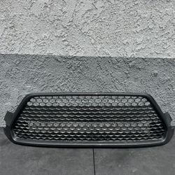 2020 - 2021 - 2022 TOYOTA COROLLA SE XSE FRONT LOWER BUMPER GRILLE OEM 