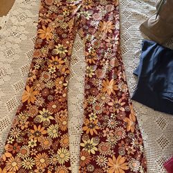 Bell bottom leggings