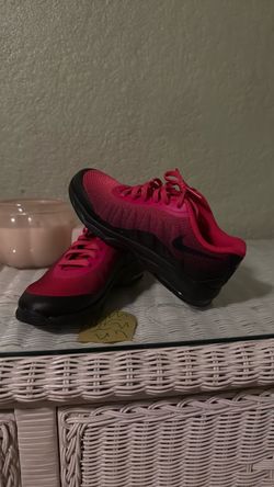 Girl Nikes size 1