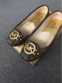 Michael Kors Size 7.5