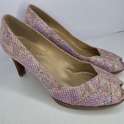 Stuart Weitzman Pink Iridescent Snake Style Womens Sz 8.5 Snake Peep Toe Pumps 