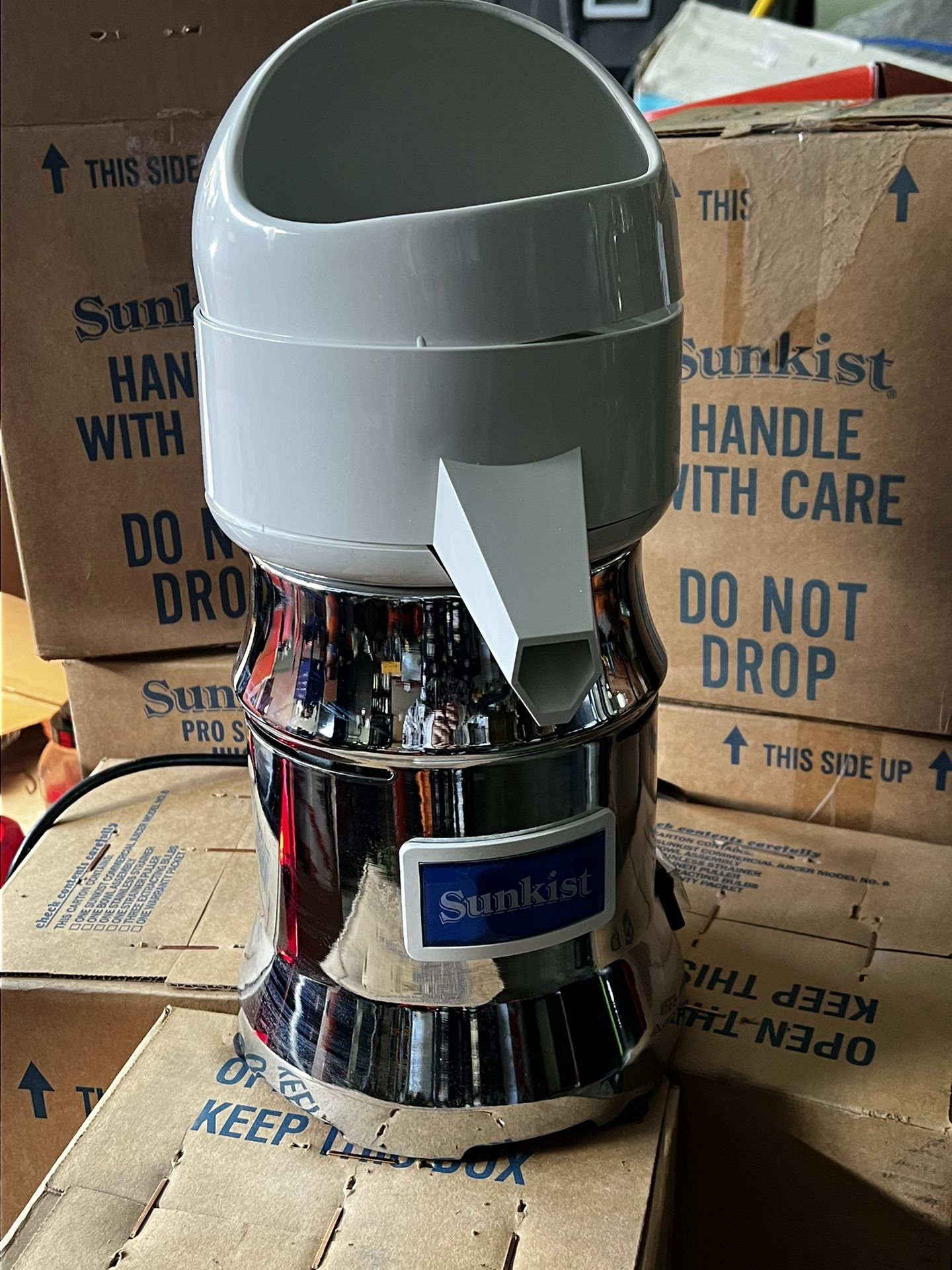 Sunkist J1 Commercial Juicer