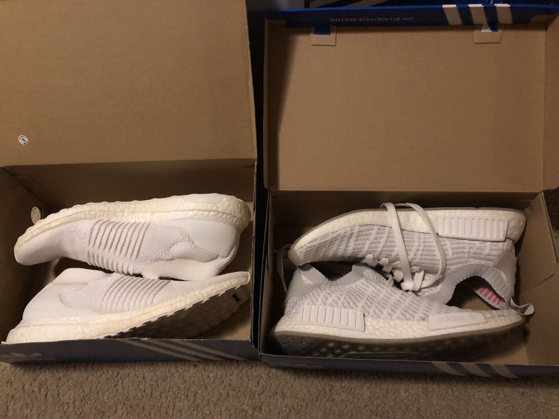 Adidas UltraBoost Laceless Mid Triple Athletic Shoes. Men Size 9