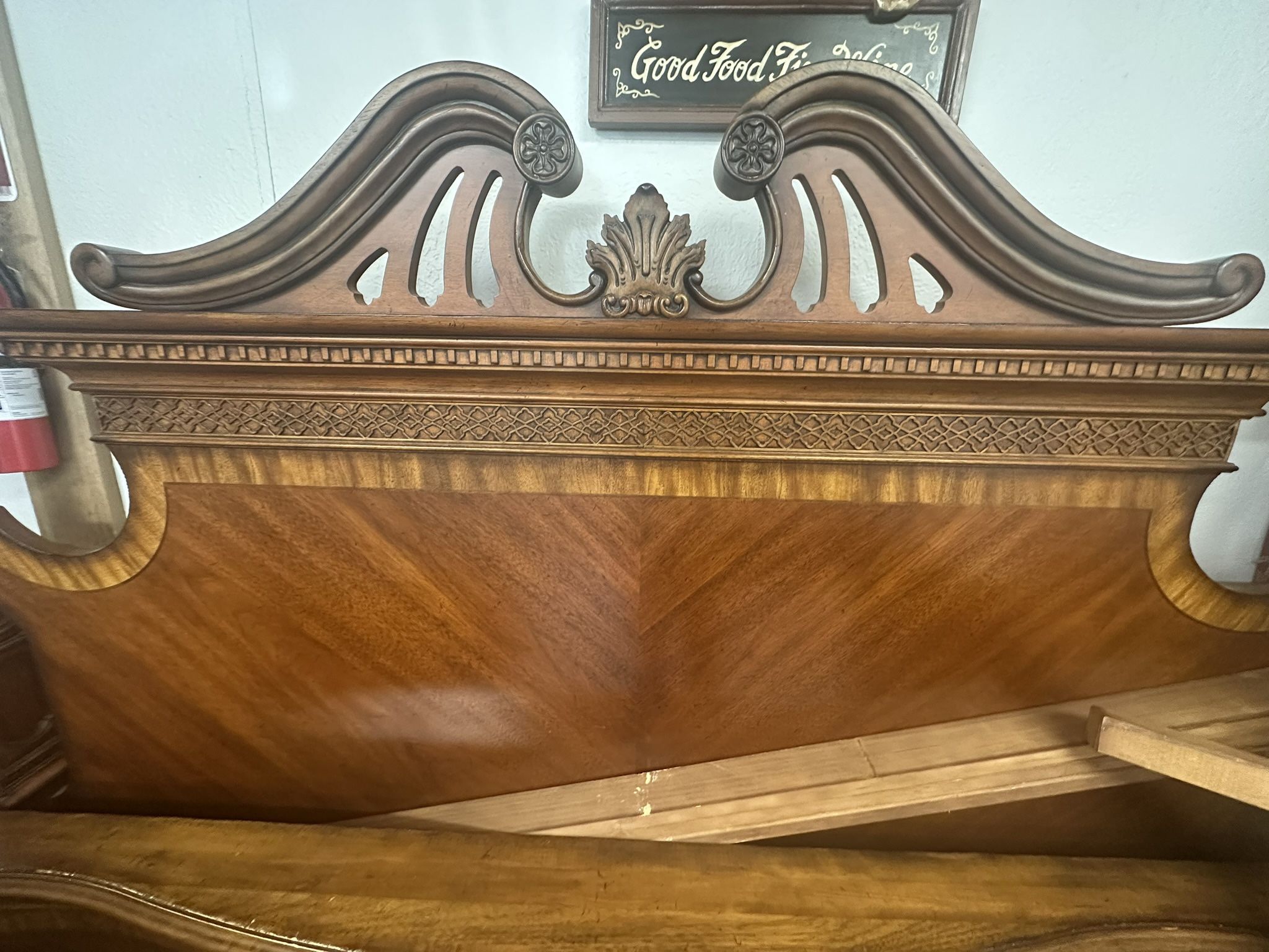 Queen Size Bedroom Set