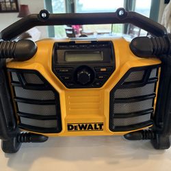 DeWalt 12/20V Max Cordless Radio