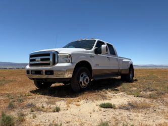 2005 Ford F-350 Super Duty King Ranch Dually Truck
