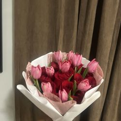 Rose And Tulip Bouquet 