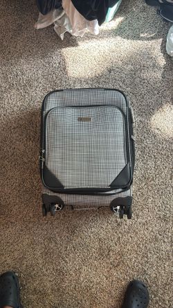 London Fog Luggage - Softshell