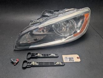 Front Left Headlight Headlamp 2015 Volvo S60 31420119 2014 2016 2017 2018 X (V2292)