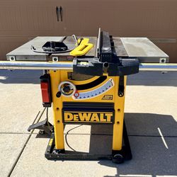 DeWalt Table Saw
