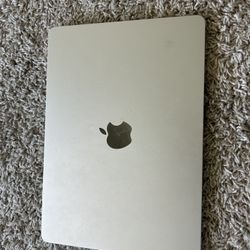 💻 MacBook Air M2 (2022) – 16GB RAM | Excellent Condition