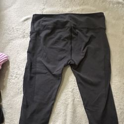 Lululemon 12
