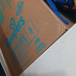 Pampers 128 Count Size 5
