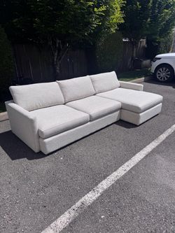 Crate and Barrel Sectional Couch sofa