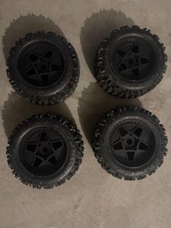 Arrma Outkas 4S tires(mounted)