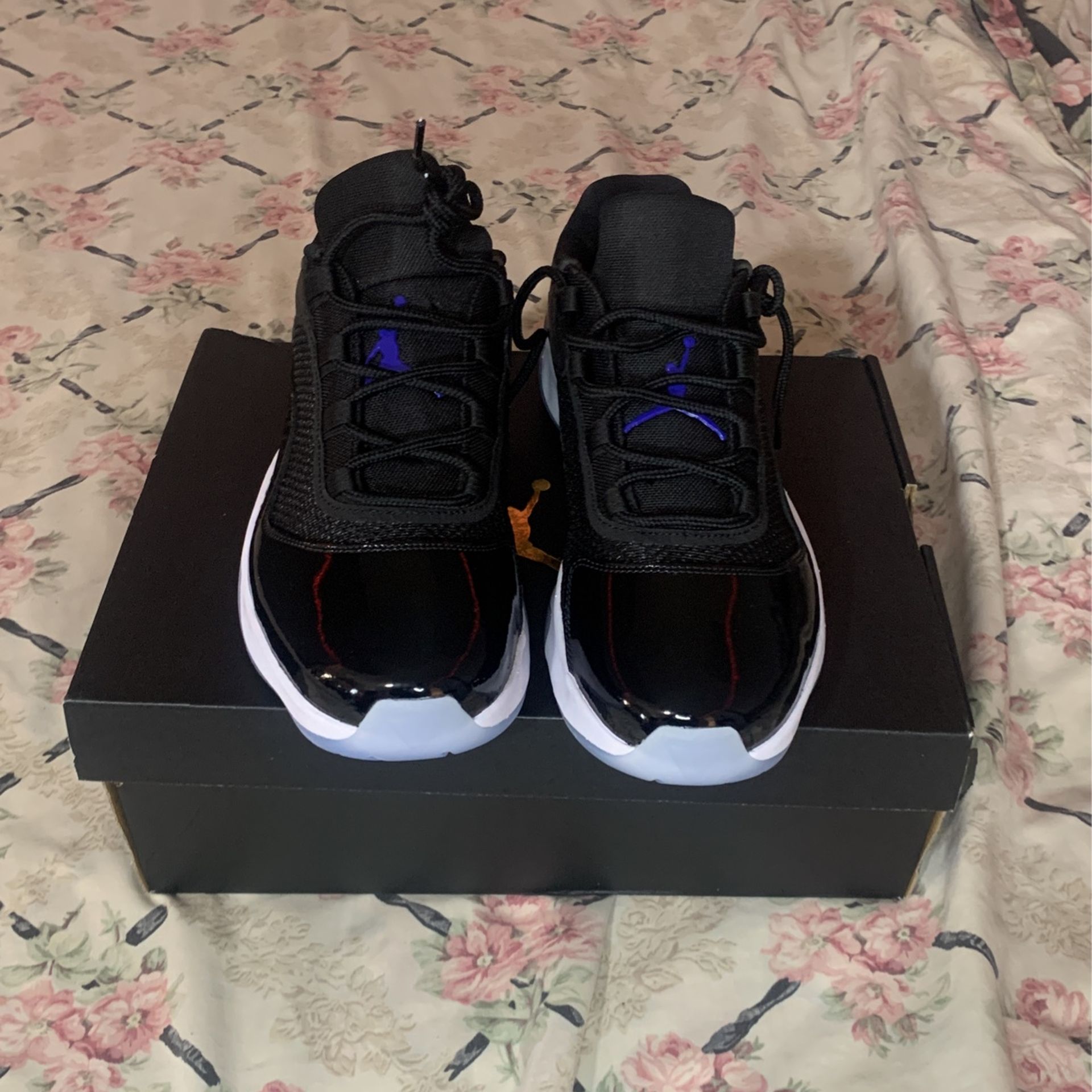 Air Jordan 11 Low CMFT Low Space