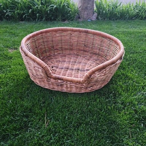 Med/Large Wicker DOG BED BASKET