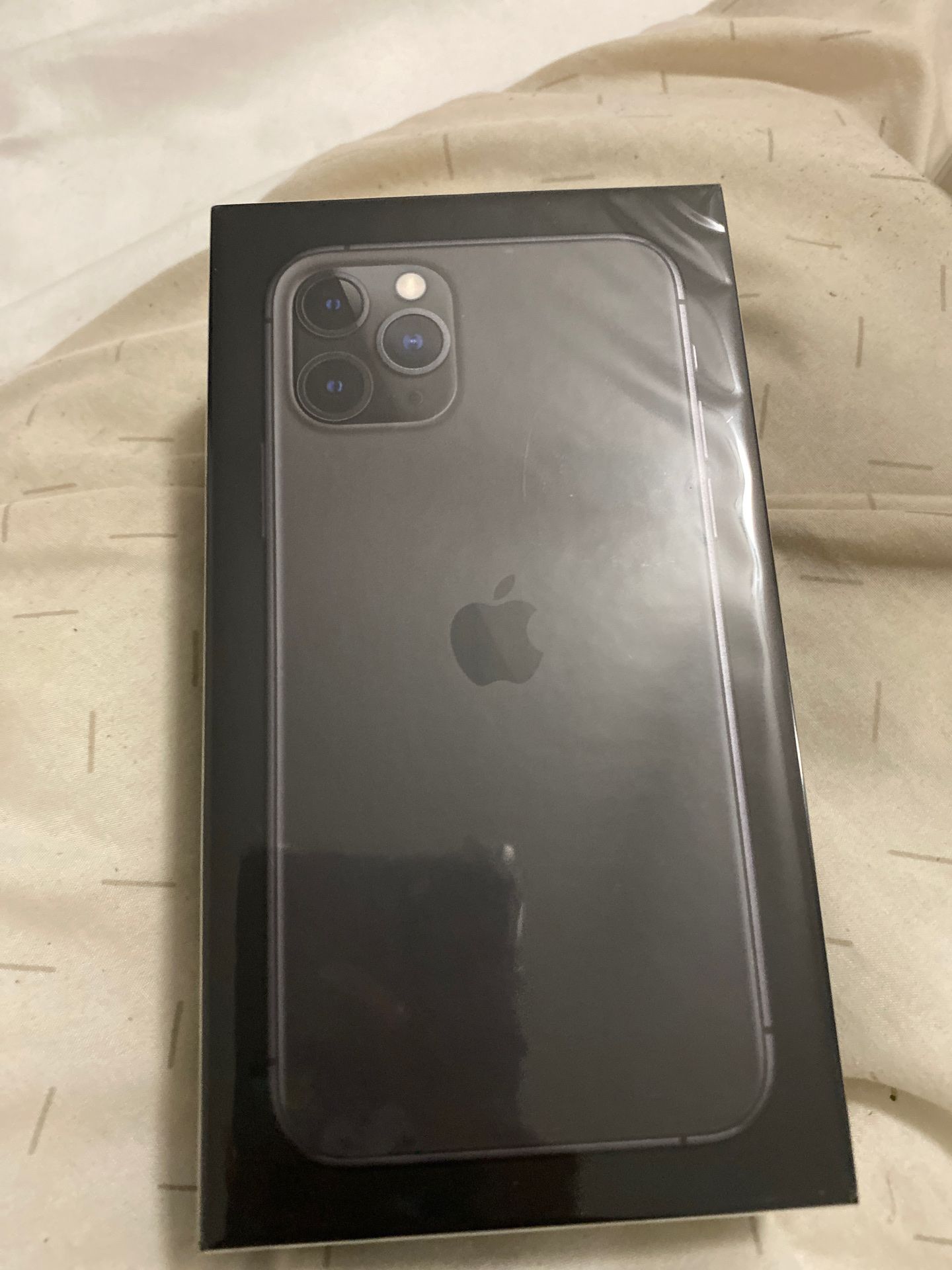 iPhone 11pro CASH ONLY